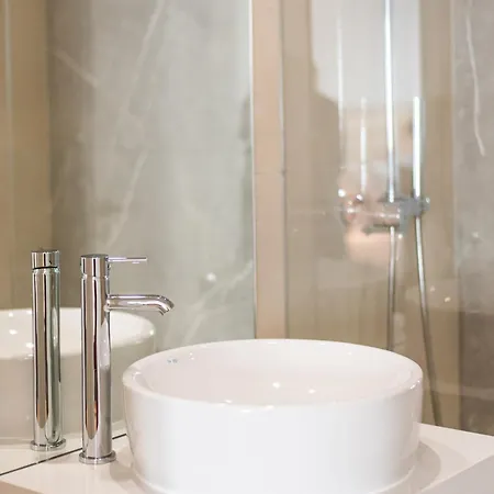 The Haus Santa Barbara I * Lisboa