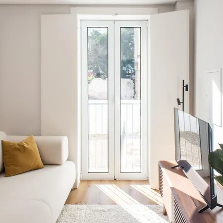 The Haus - Santa Barbara I Lisbon
