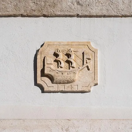 The Haus - Santa Barbara I 아파트 *