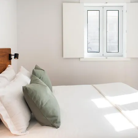 The Haus - Santa Barbara I Lisbon